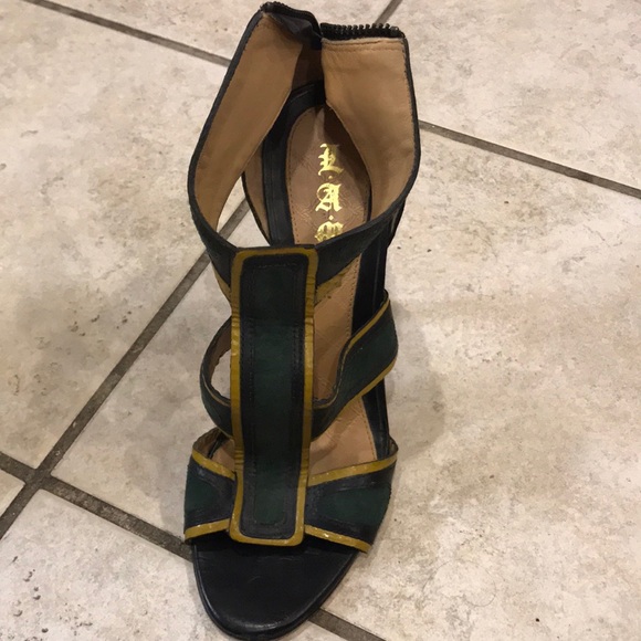 L.A.M.B HEELS - Picture 3 of 4